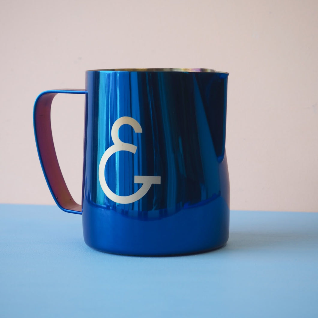 Barista Space Gepolijst Silver Milk Jug, optimaal voor latte art, met nauwkeurige schenktuit, licht en handig, aanbevolen door wereldkampioenen, zilvergoud, 600 ml Barista Space Gepolijst Silver Milk Jug, optimaal voor latte art, met nauwkeurige schenktuit, licht en handig, aanbevolen door wereldkampioenen, zilvergoud, 600 ml